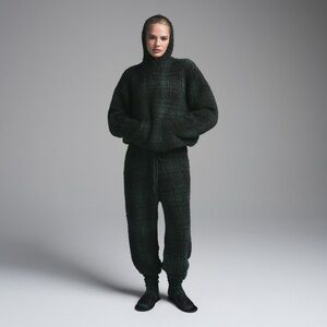 SKIMS Knit Hoodie NWT
